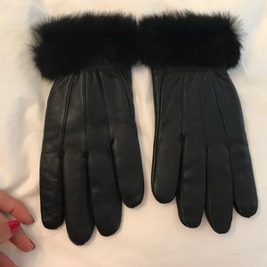 Black gloves with fur size l